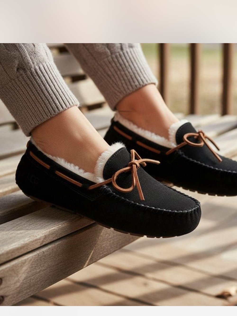 UGG Dakota women size 8 Black Moccasin Slippers with Brown Lace Trim